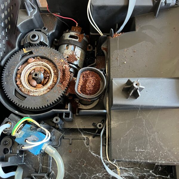 Kafijas dzirnaviņu problēma